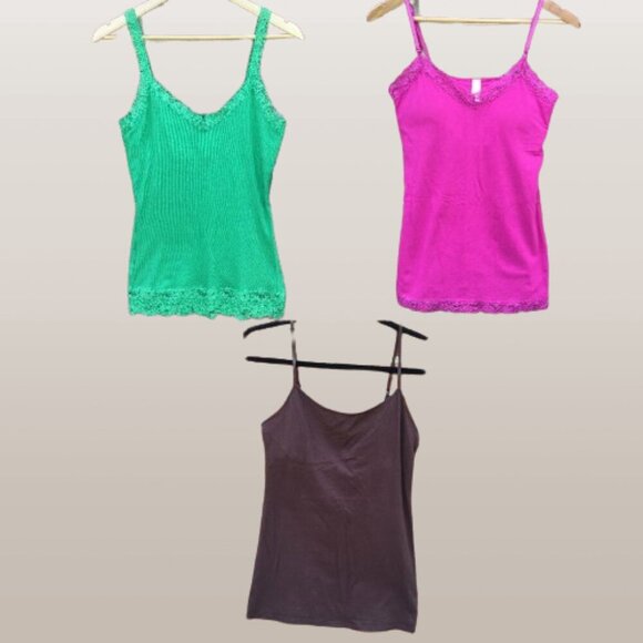 Tank Top Bundle Juniors Large and Extra Large Brown Pink Green Shelf Bras - Picture 1 of 16